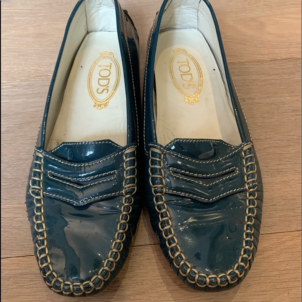 Tods Blue patent driving shoe size 7.5